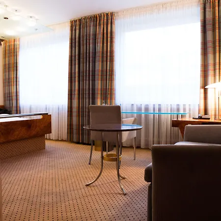 Royal Hotel 4*